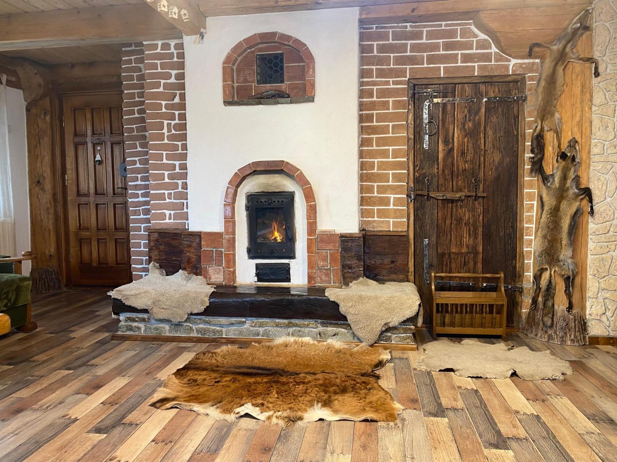 Casa Cu Sindrila Villa Vălenii de Munte Buitenkant foto