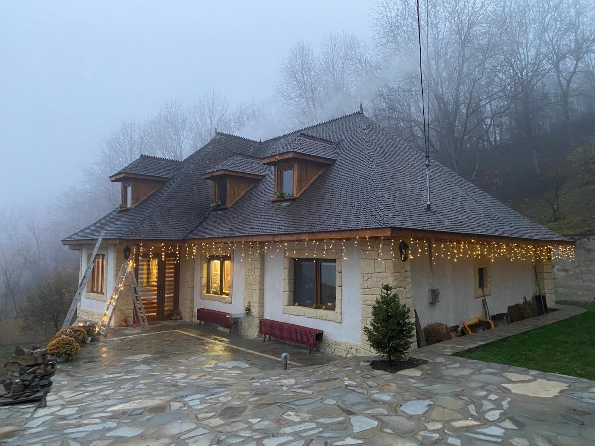 Casa Cu Sindrila Villa Vălenii de Munte Buitenkant foto