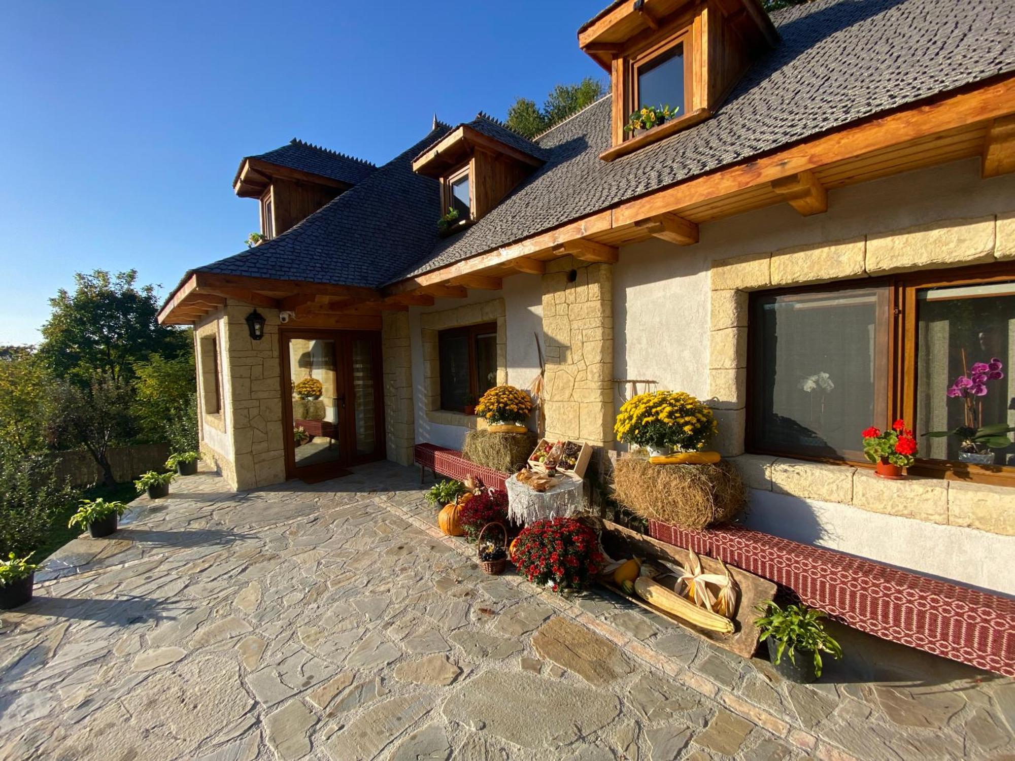 Casa Cu Sindrila Villa Vălenii de Munte Buitenkant foto